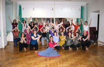 Embassy Kathak Dance teacher Jigna Dixit gave lecture on Origin, History and Aesthetics of Kathak dance at Jagiellonian university on 28th May and also conducted very successful workshop on 29th May during India Day celebration. Polish and International participants showed great interest about Kathak dance during the workshop 4th June 2019