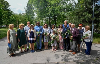 Homage to the Memorial of Dobry Maharaja in Ochota