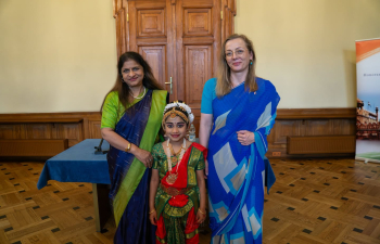 Ambassador Neeta Bhushan was warmly welcomed by Hon Consul & members of the Indian community in Krakow. Amb. mentioned about the efforts of the Embassy to provide efficient consular services. Community members informed regarding their various activities and also discussed issues related to the diaspora. A beautiful cultural programme  was also organized on the occasion.