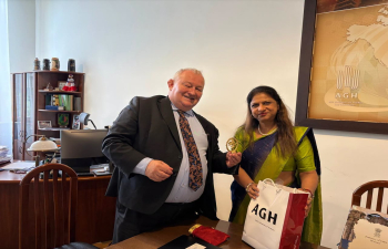 Amb. Neeta Bhushan during her visit to Krakow met Prof. Rafal Wisniowski, Vice Rector for International Cooperation, AGH University.  Their discussions focussed on ways to further enhance academic ties between our two countries. In the presence of Ambassador, an MoU on academic collaboration was signed between IIIT Dharwad & AGH University.