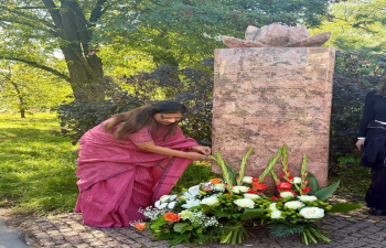 On the occasion of the 131st birth anniversary of Maharaja Ranjit Sinhji Jadeja of Nawanagar fondly called the “Good Maharaja”; Amb. Neeta Bhushan joined the teachers and students of the Janusz Korczak High School in paying tributes at the Memorial  in Ochota District today. Amb Bhushan also visited the school which provides patronage to the Memorial and interacted with the students and teachers there. She learnt about the various activities conducted in the memory of the Maharaja and appreciated the efforts of the school towards promoting the abiding legacy of compassion which binds our two countries. (18 September 2026)